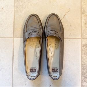 SAS Tripad Comfort Silver Metallic Loafers Size 9N